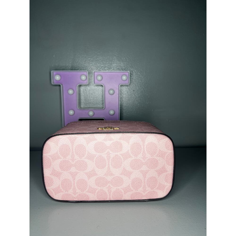 Coach Powder Pink Vanity Cosmetics Case - Picture 4 of 7